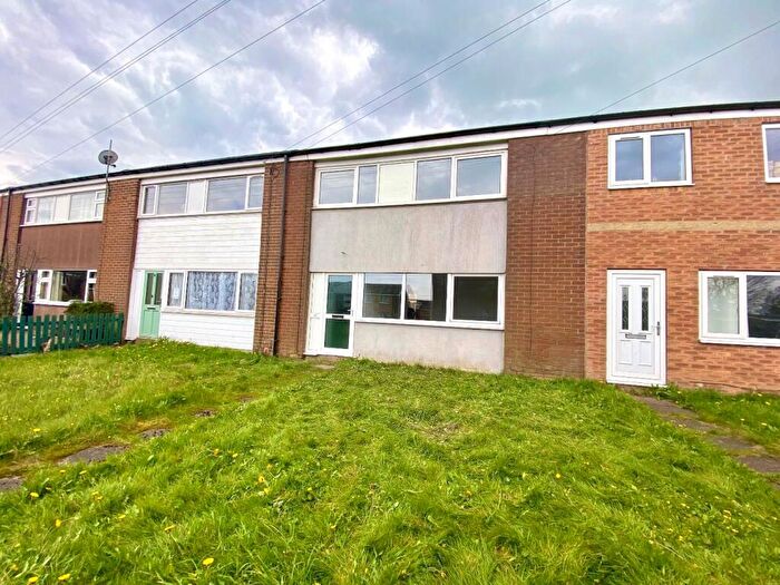 3 Bedroom Terraced House To Rent In Fall Spring Gardens, Holywell Green, Halifax, HX4
