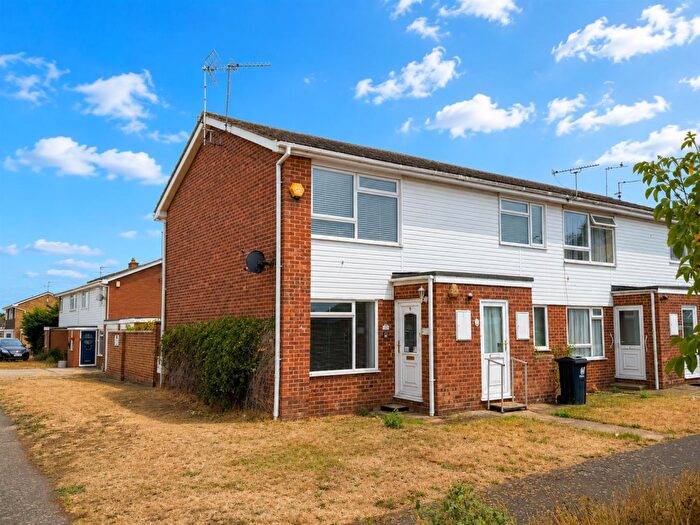 2 Bedroom Maisonette For Sale In Land Close, Clacton-on-Sea, Essex, CO16