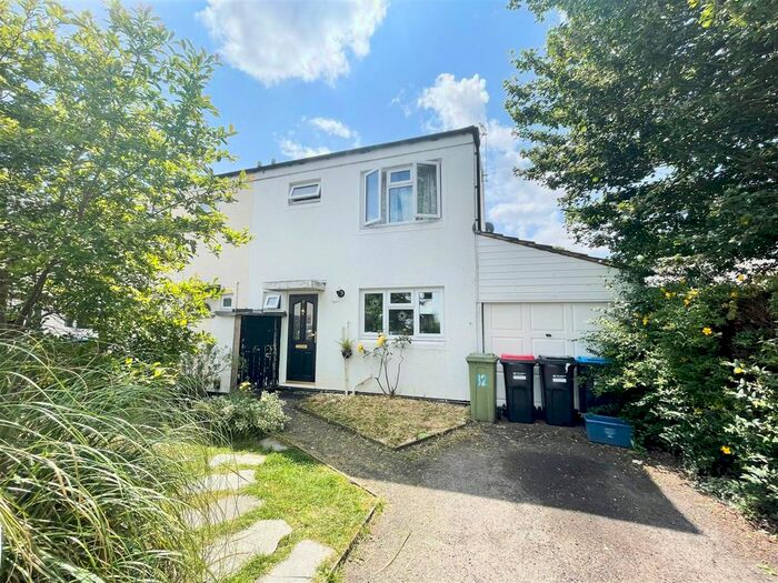 4 Bedroom Semi-Detached House To Rent In Kersey, Stantonbury, Milton Keynes, MK14