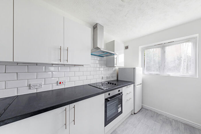 2 Bedroom Flat To Rent In Hartley Court, Mitcham, CR4