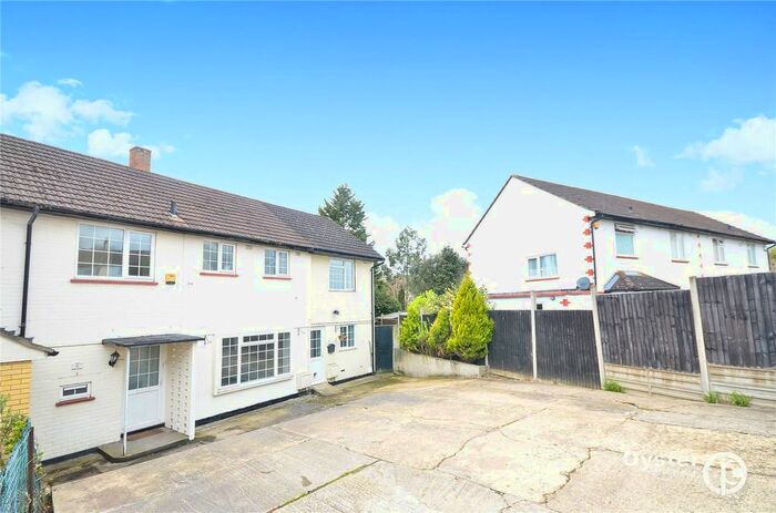 2 Bedroom Terraced House To Rent In Wellside Close, Barnet, EN5