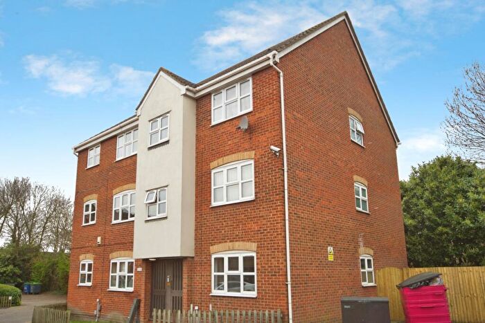 1 Bedroom Flat For Sale In Webbscroft Road, Dagenham, Essex, RM10