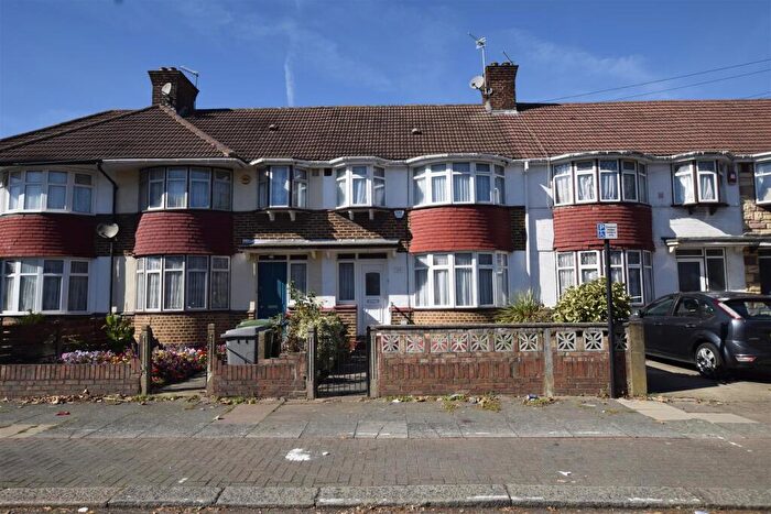 3 Bedroom Terraced House For Sale In Wyld Way, Wembley, Middlesex, HA9