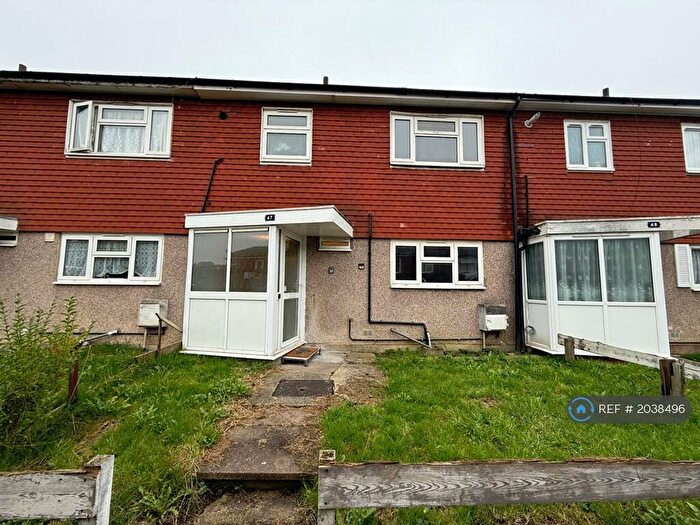 3 Bedroom Terraced House To Rent In North Walk, New Addington, Croydon, CR0