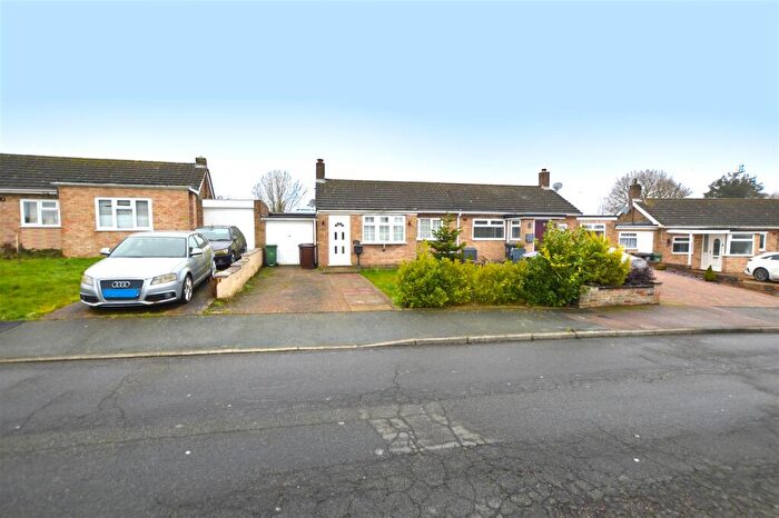3 Bedroom Semi-Detached Bungalow For Sale In Stonewood, Bean, Dartford, DA2
