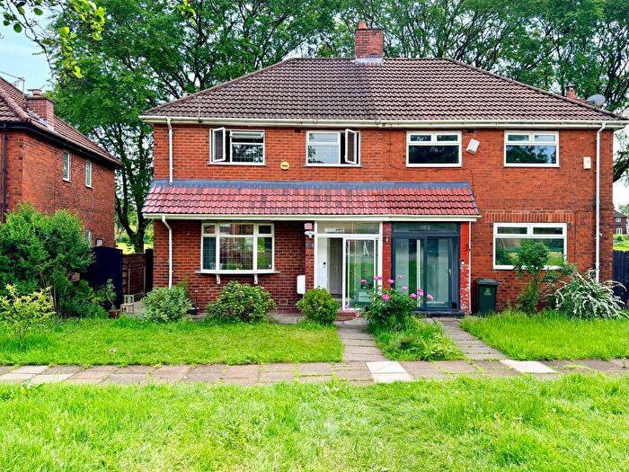 3 Bedroom Semi-Detached House To Rent In Kenyon Lane, Middleton, Manchester, M24