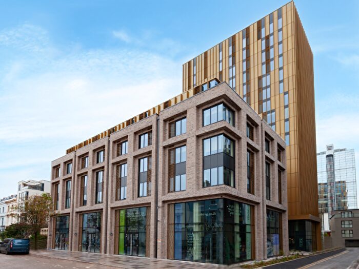 Studio To Rent In Wesley Lane, Caerdydd, CF10