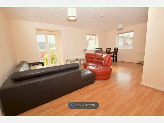 4 Bedroom Flat To Rent In Hesper Road, Colchester, CO2