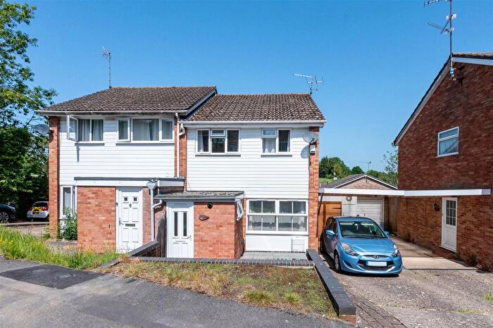 3 Bedroom Semi Detached House For Sale In Southwood Gardens, Burghfield Common, RG7