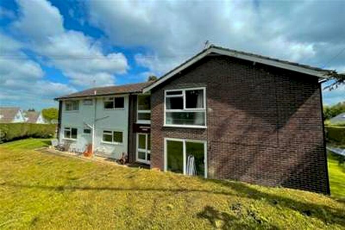 1 Bedroom Flat To Rent In St Johns Road, Crowborough, TN6