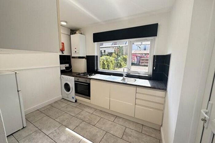 1 Bedroom Flat To Rent In Broadway Cardiff, CF24