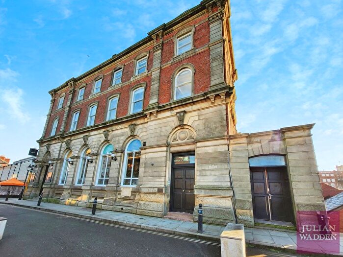 2 Bedroom Flat For Sale In Bank Chambers, St. Petersgate, Stockport, SK1