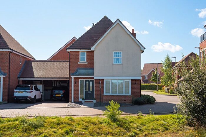 3 Bedroom Link Detached House For Sale In Wren Drive, Finberry, Ashford, TN25