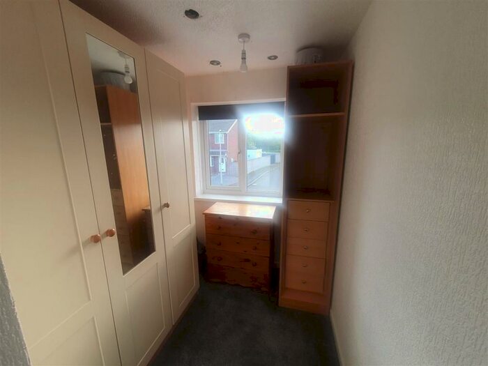 Semi-Detached House For Sale In Picketston Close, St. Athan, Barry, CF62