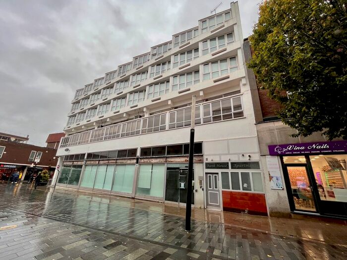 1 Bedroom Flat To Rent In Church Street, St. Helens, WA10