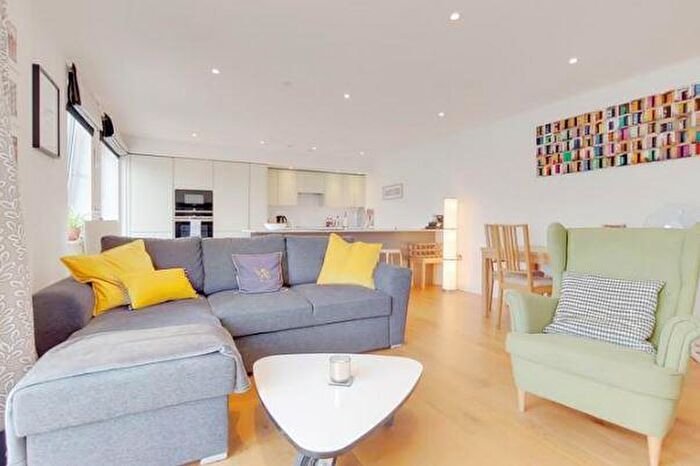 2 Bedroom Apartment To Rent In Palgrave Gardens, Marylebone, London, NW1