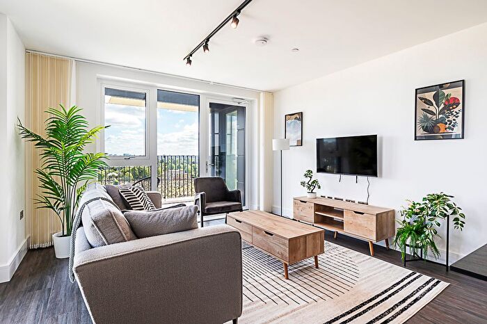 1 Bedroom Flat To Rent In N--, Edmund Point, - Scrubs Lane, London, NW10