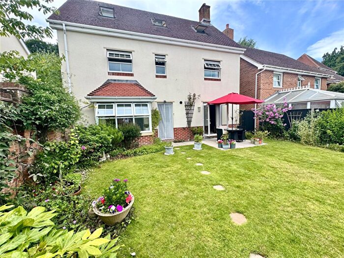 5 Bedroom Detached House For Sale In Southampton Road, Lymington, Hampshire, SO41