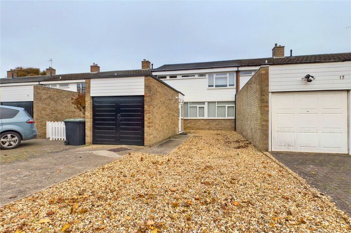 3 Bedroom Semi-Detached House To Rent In Oak Drive, Henlow, Bedfordshire SG16