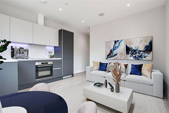 1 Bedroom Apartment To Rent In Finchampstead Road, Wokingham, Berkshire, RG40