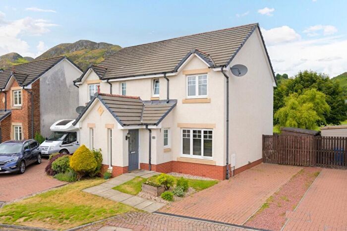 3 Bedroom Semi-Detached House For Sale In Birch Grove, Menstrie, FK11