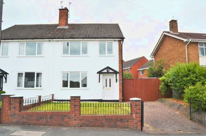 3 Bedroom Semi-Detached House To Rent In Robert Street, Dudley, DY3