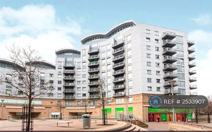 2 Bedroom Flat To Rent In Alencon Link, Basingstoke, RG21