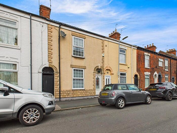 2 Bedroom Terraced House For Sale In Marshall Street, Hull, HU5