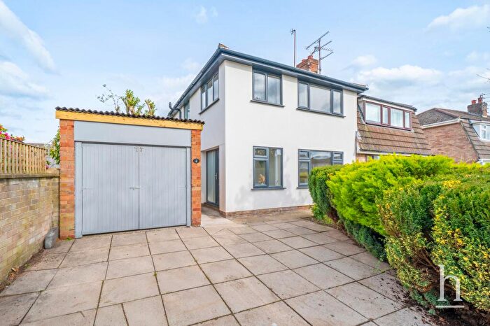 3 Bedroom Semi Detached House For Sale In Arden Drive, Neston, CH64