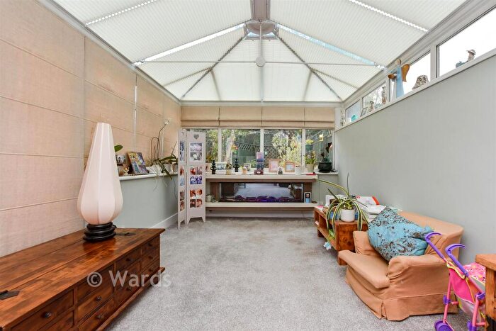 3 Bedroom Link Detached House For Sale In Elmstone Road, Ramsgate, Kent, CT11