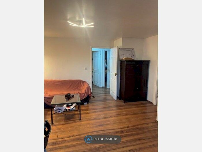 2 Bedroom Flat To Rent In Bruford Court, London, SE8