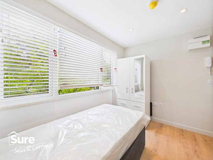 1 Bedroom End Of Terrace House To Rent In Horton Gardens, Hemel Hempstead, Hertfordshire, HP2