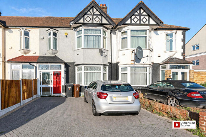 3 Bedroom Terraced House For Sale In Winchester Road, Chingford, London, E4