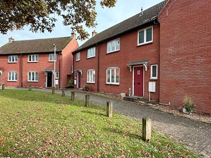 3 Bedroom Terraced House For Sale In Hawks Drive, Tiverton, EX16