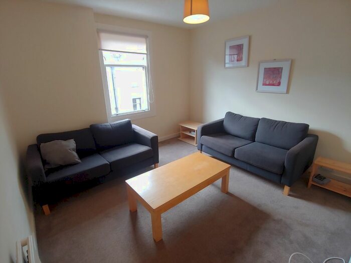 4 Bedroom Flat To Rent In Darnley Street, Stirling Town, Stirling FK8