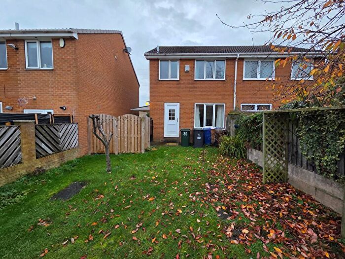 3 Bedroom Semi-Detached House For Sale In Welland Court, Higham, S75