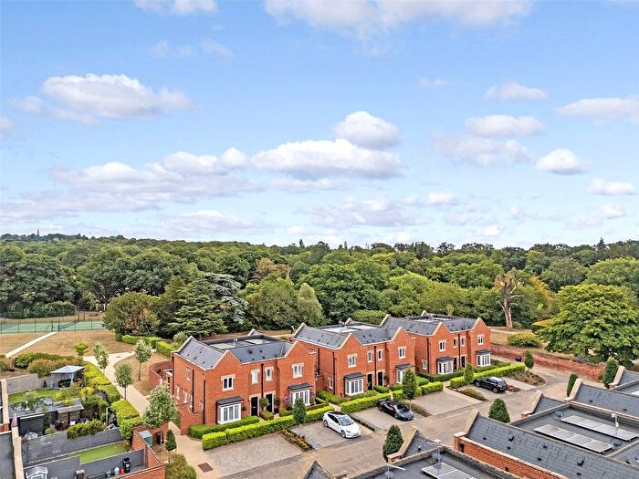 3 Bedroom Semi-Detached House For Sale In Danbury Palace Drive, Danbury, Chelmsford, CM3