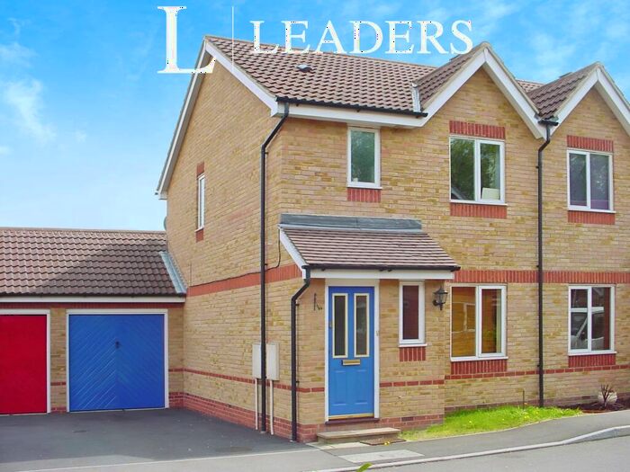 3 Bedroom End Of Terrace House To Rent In The Gardiners, CM17