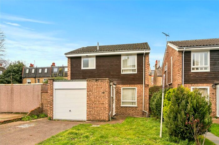 3 Bedroom Detached House To Rent In Ravensmede Way, Chiswick, London, W4