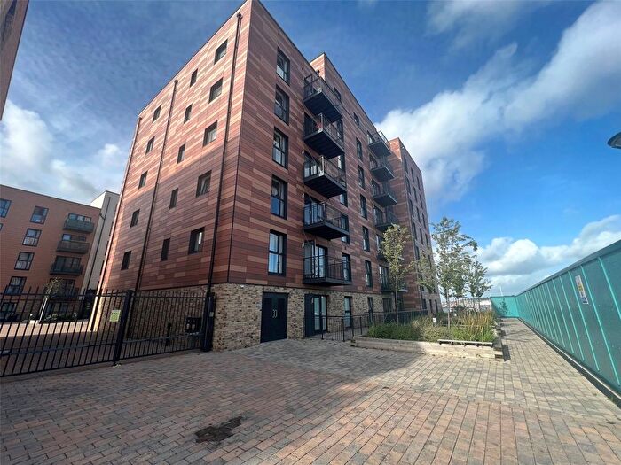 1 Bedroom Flat To Rent In Thomas Blake Avenue, Southampton, Hampshire, SO14