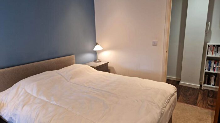 1 Bedroom Flat For Sale In Lower Dagnall Street, St. Albans, AL3