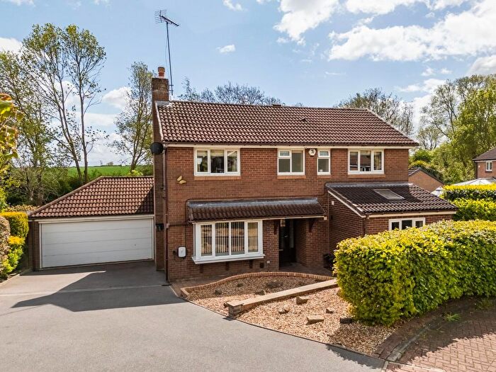 4 Bedroom Detached House For Sale In Parlington Meadow, Barwick In Elmet, Leeds, LS15