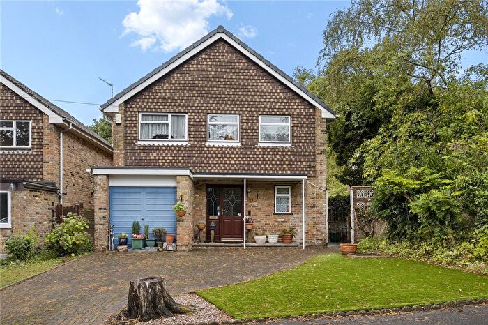 4 Bedroom Detached House For Sale In Lovett Road, Harefield, Uxbridge, UB9