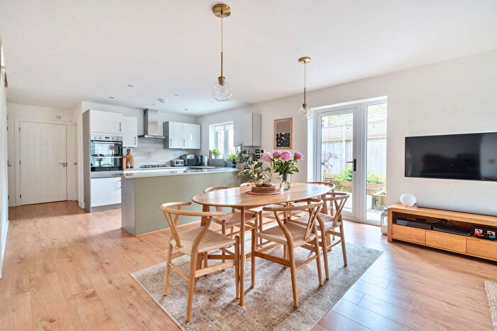 4 Bedroom Detached House For Sale In King Alfred Way, Sidmouth, EX10