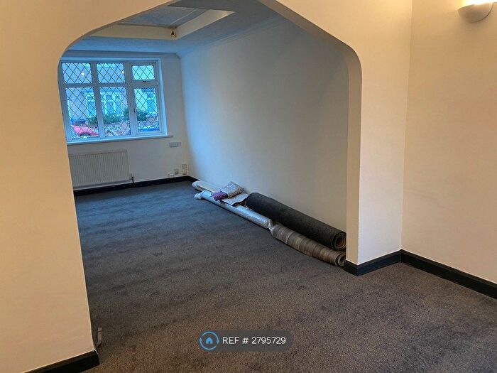 3 Bedroom Terraced House To Rent In Daubney St, Cleethorpes, DN35