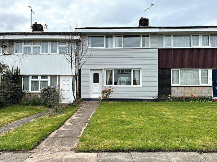 3 Bedroom Detached House For Sale In Woolmer Green, Basildon, Essex, SS15