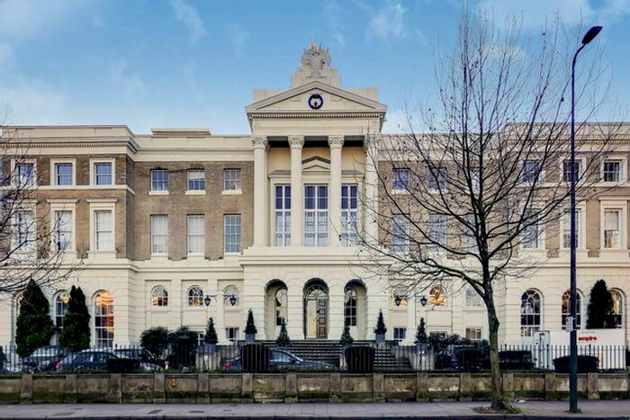 3 Bedroom Flat To Rent In Imperial Court, Kennington Lane, Kennington, London, SE11