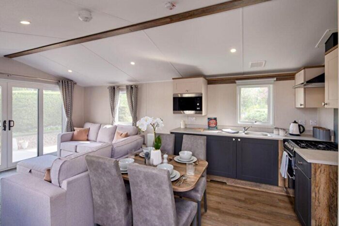 2 Bedroom Mobile Home For Sale In Crossburn Holiday Park, Edinburgh Road, Peebles, EH45