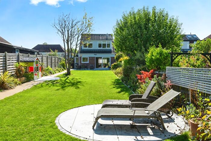 4 Bedroom Detached House For Sale In Tatsfield Avenue, Nazeing, Waltham Abbey, EN9