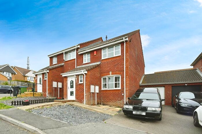 3 Bedroom Semi-Detached House For Sale In Hill Top Way, Newhaven, BN9